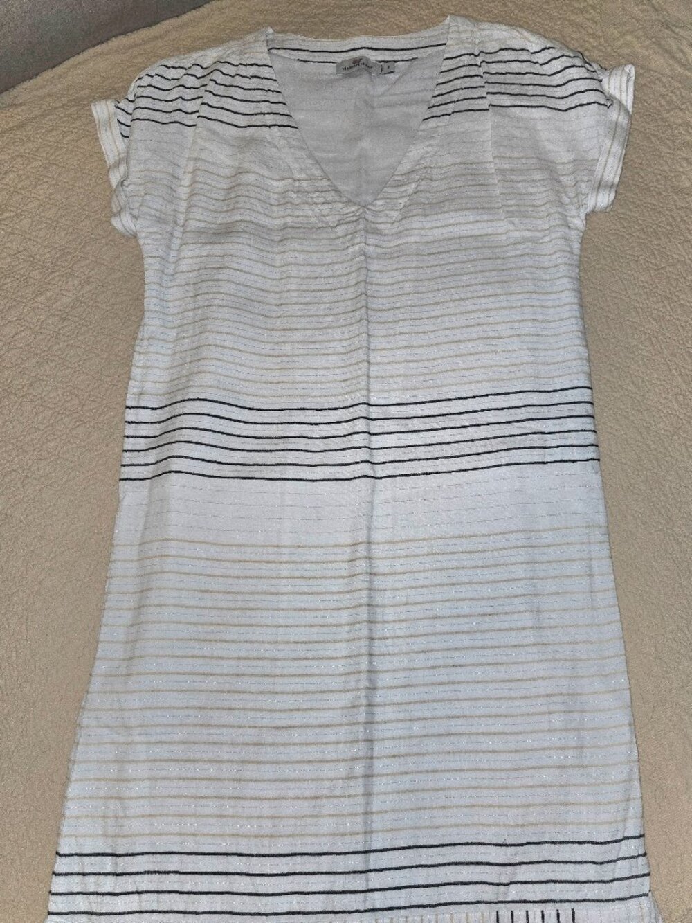 VINEYARD VINES Linen V-neck Black/Tan/Metallic Stripes Size 4
